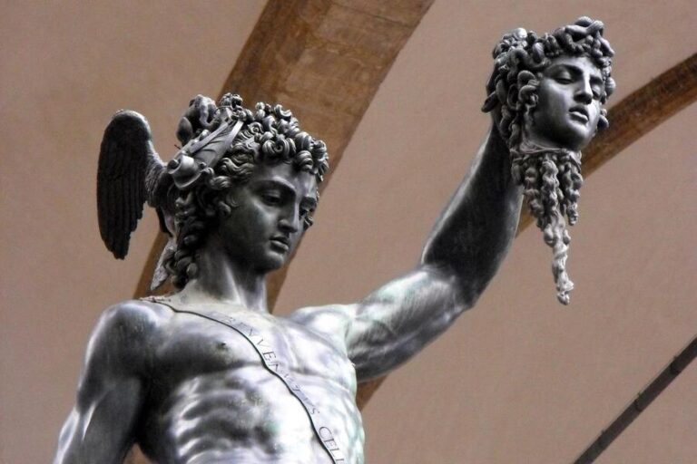 What does Medusa Symbolize? 11 Spiritual Meanings