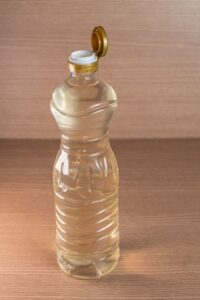 Vinegar Spiritual Meaning: Symbolism and 7 Signs